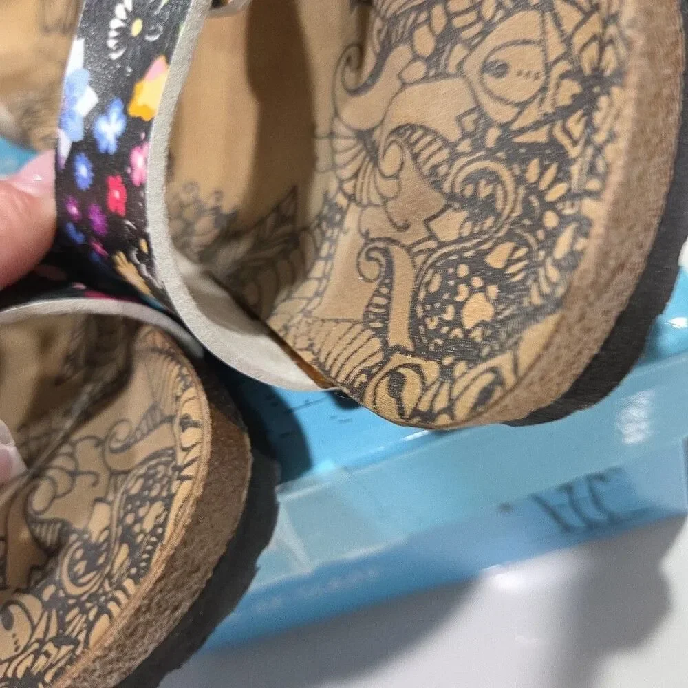 Calceo Women's Floral Four Strap Sandal (Size 8.5-9 or 39) NWB READ SHELF